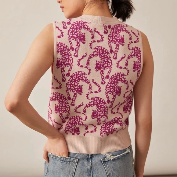 Anthropologie Maeve Jacquard Sweater Vest V Neck Pink Jaguar Cat Print XS - Picture 3 of 15